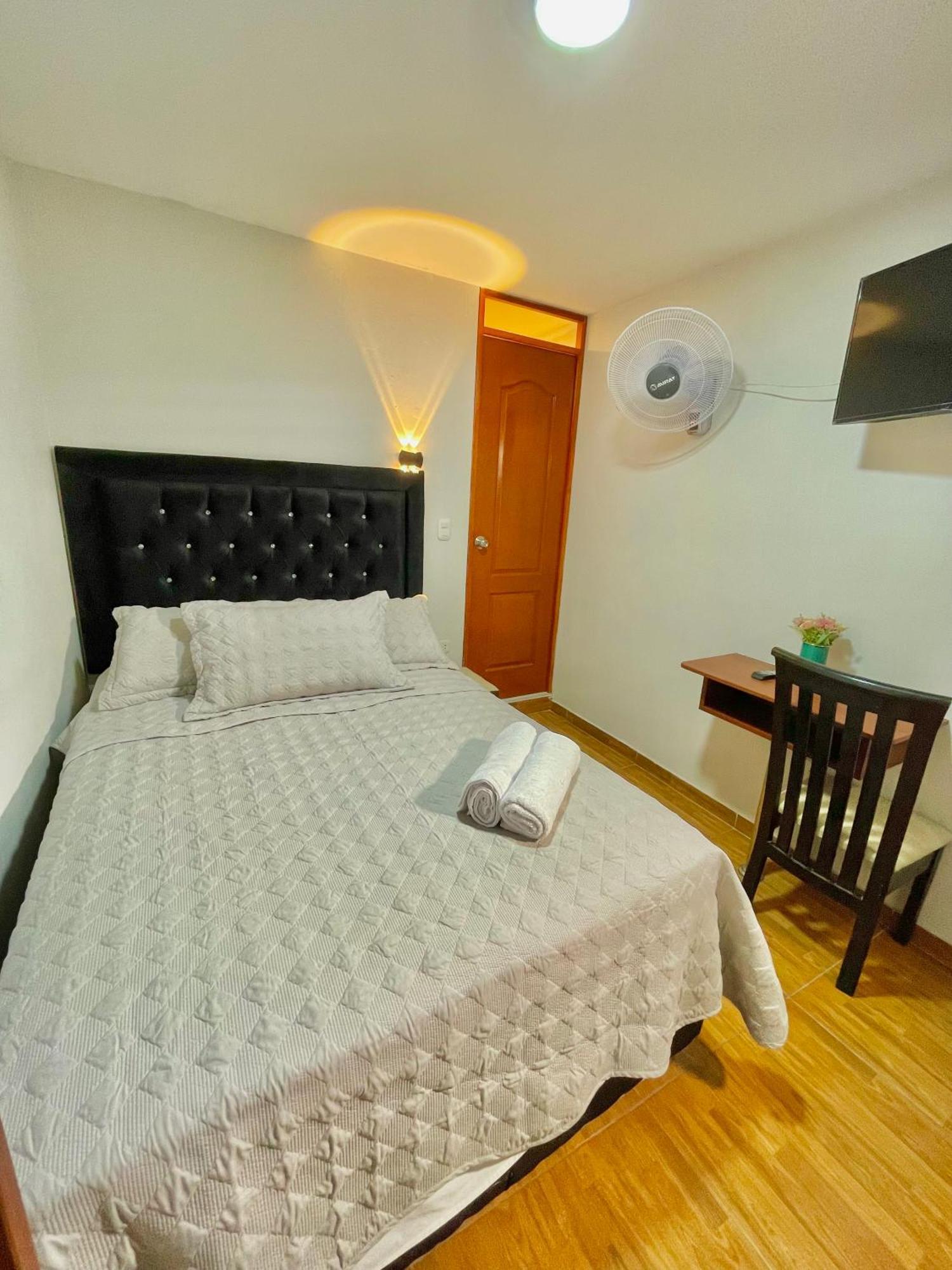 Jultom Inn Hotel & Suites Trujillo Eksteriør billede