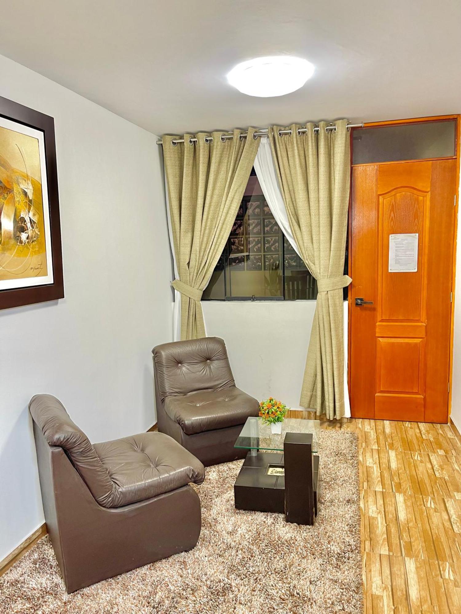 Jultom Inn Hotel & Suites Trujillo Eksteriør billede