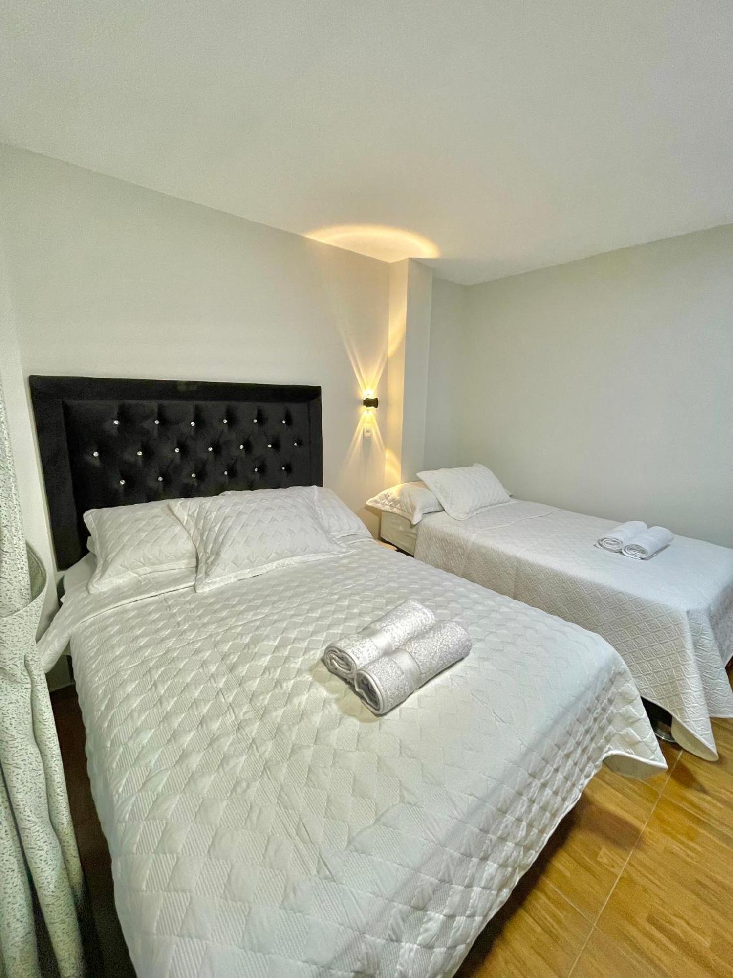 Jultom Inn Hotel & Suites Trujillo Eksteriør billede