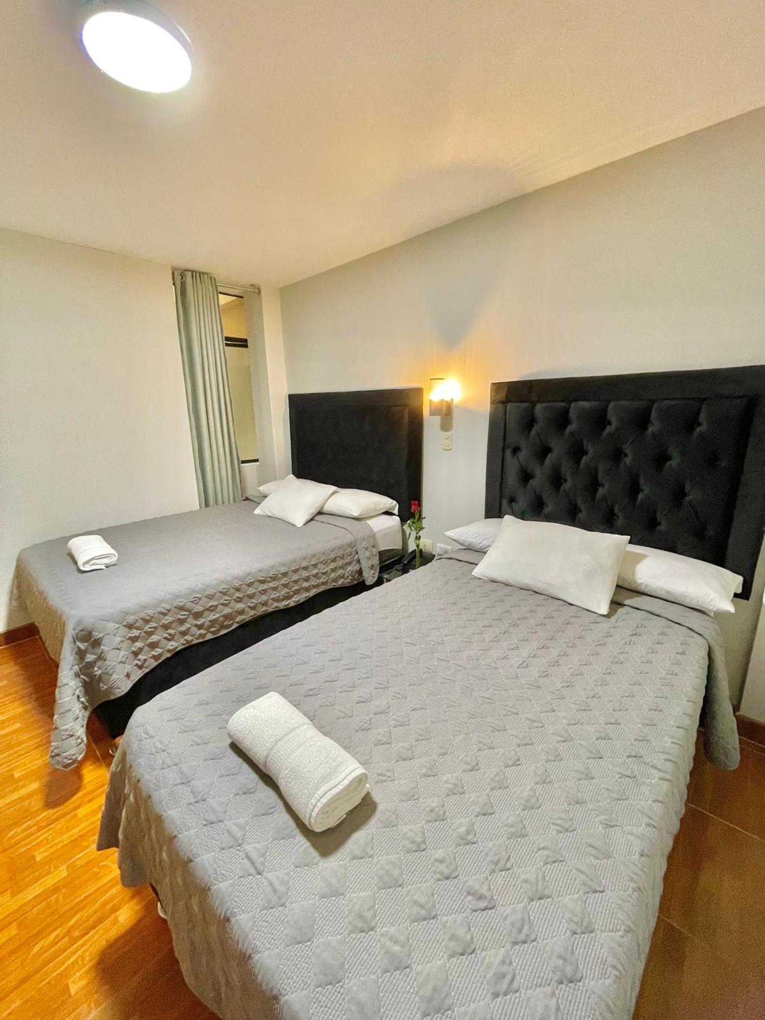 Jultom Inn Hotel & Suites Trujillo Eksteriør billede