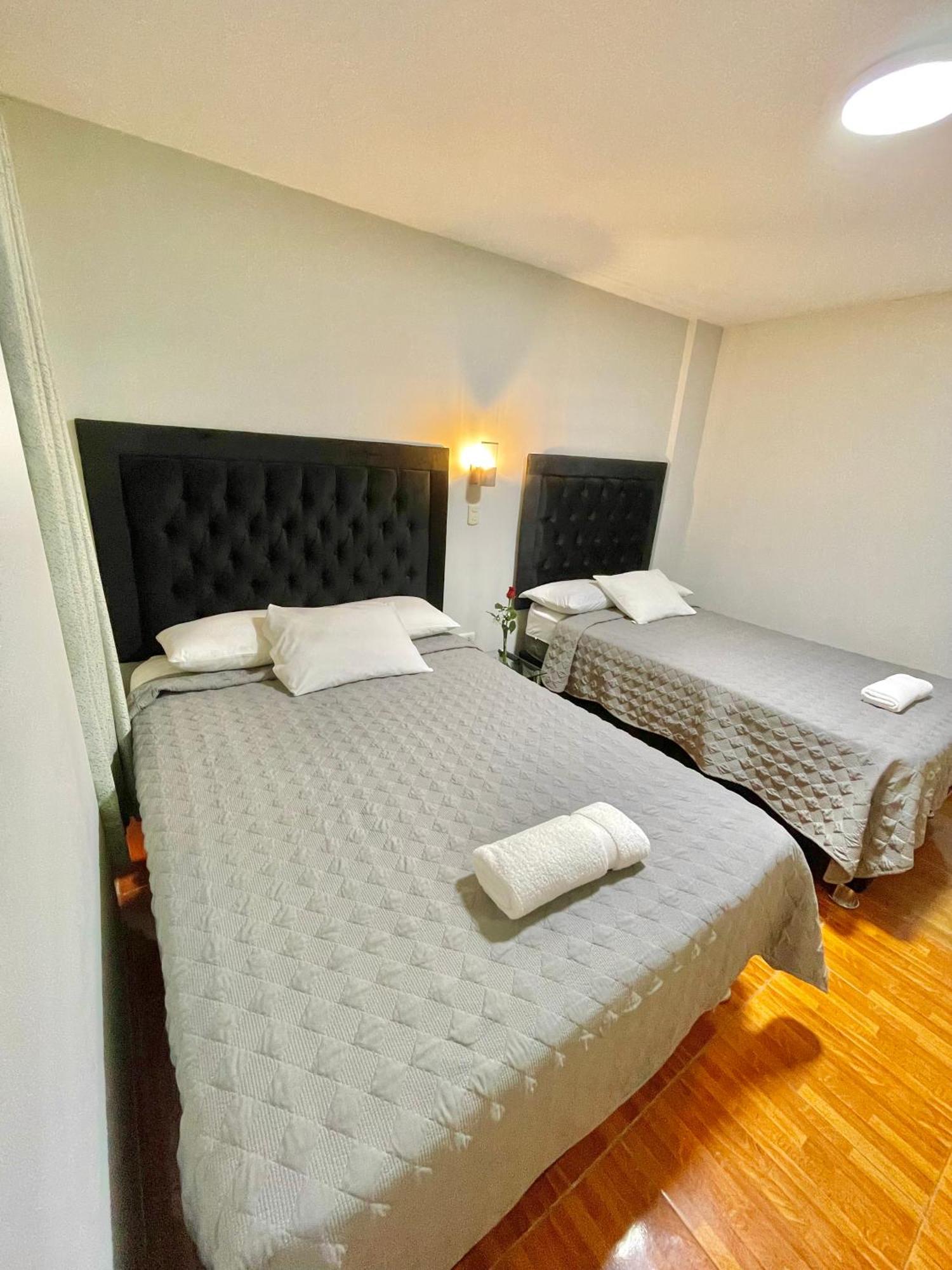Jultom Inn Hotel & Suites Trujillo Eksteriør billede